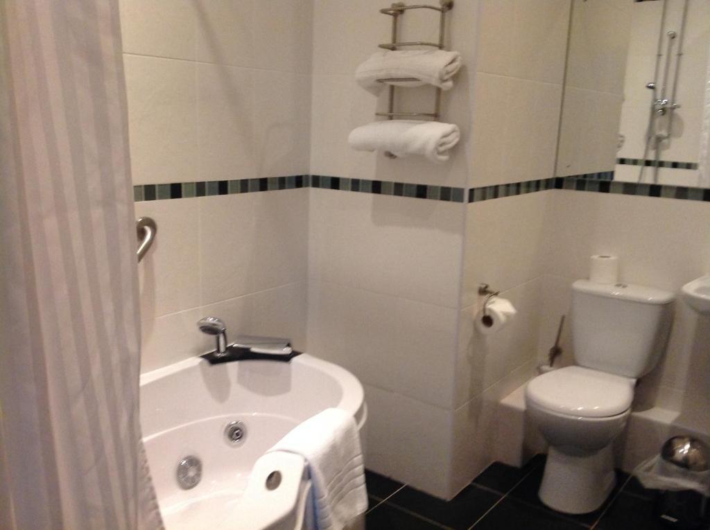 Wellington Park Hotel Leyland Zewnętrze zdjęcie